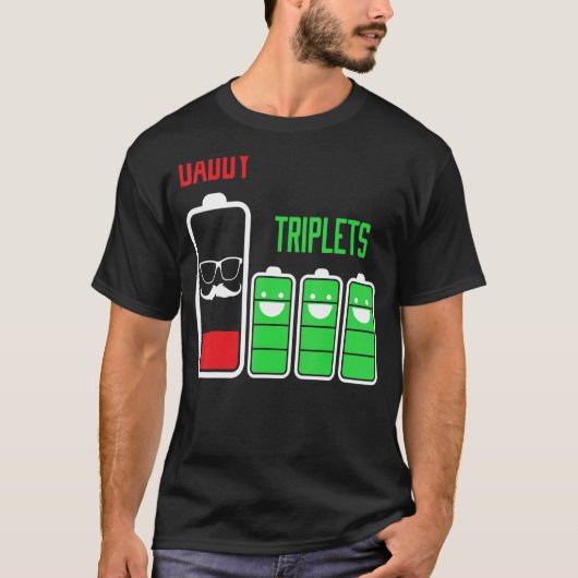 Drievoudig pap van drie Kinder Battery Low vaders T-shirt (Voorkant)