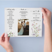 Drievoudig weddenschapsprogramma voor wilde bloeme flyer (Hand)