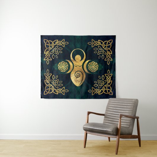 Drievoudige godin met tris - goud en groene tape wandkleed (In Situ (horizontaal))