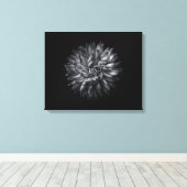 Driewerende bloemen in zwart-wit 20 canvas afdruk (Insitu (Houten vloer))