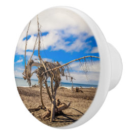 Driftwood artwork on Hokitika Beach, Nieuw-Zeeland Keramische Knop