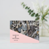 Driftwood strand bruiloft Save the date Aankondigingskaart (Staand voorkant)