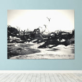 Drijfhout op een desolate strand canvas afdruk (Insitu (Houten vloer))