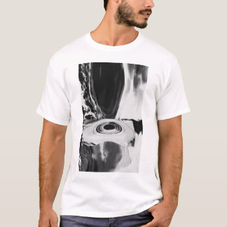 Drijven in een kosmische oceaan t-shirt