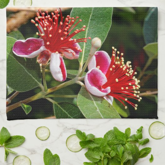 Drijvende anananas Guava / Guavasteen Theedoek (Gevouwen)