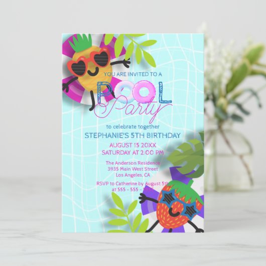 Drijvende Ananas en Aardbei Pool Party Kaart (Staand voorkant)