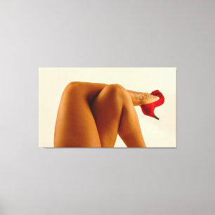 Drijvende benen van vrouwen met hoge rode spieren canvas afdruk