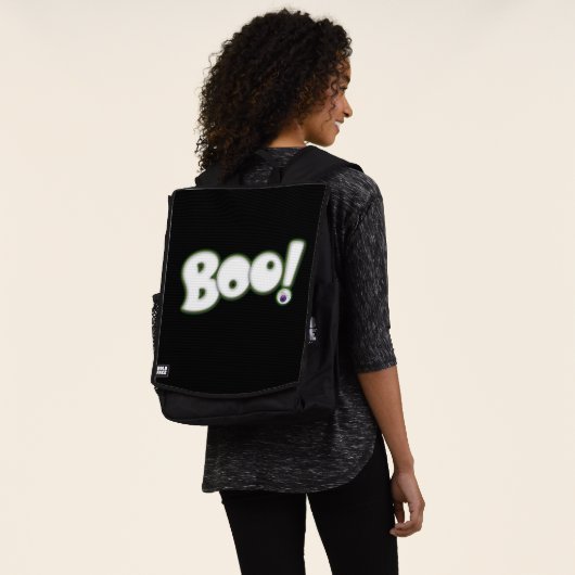 Drijvende Ghost BOO Lettering met bloeddrukverhoge Rugtassen (Gedragen)