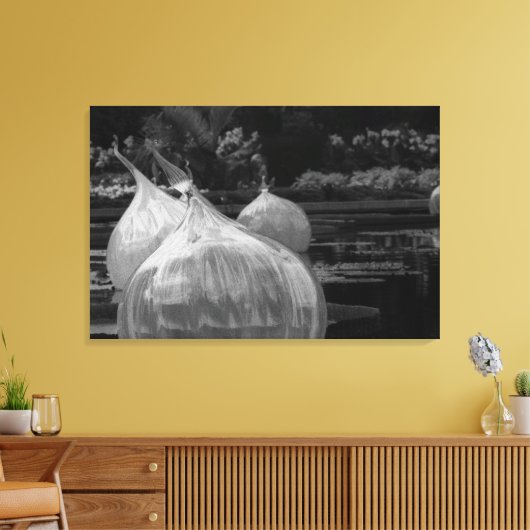 Drijvende glazen bollen canvas afdruk (Insitu (Woonkamer))