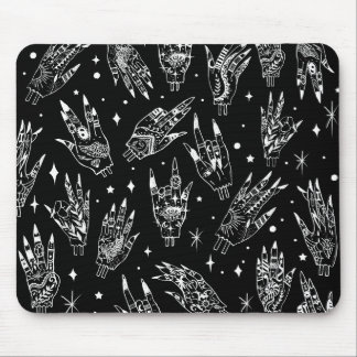 Drijvende Gothic Witchy Hands Muismat