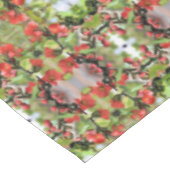 Drijvende Quince Red Blossom Abstract Patroon Tafelkleed (Gekanteld)