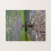 Drijvende roze bloesem van de Cherry met Bossen Legpuzzel (Horizontaal)