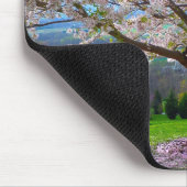 Drijvende roze bloesem van de Cherry met Bossen Muismat (Hoek)