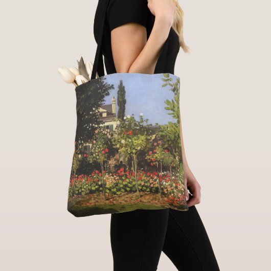 Drijvende tuin in Sainte Adresse door Claude Monet Tote Bag (Dichtbij)
