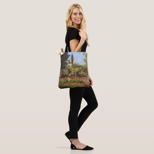 Drijvende tuin in Sainte Adresse door Claude Monet Tote Bag (Op model)