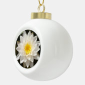 Drijvende witte waterlily Lotus Keramische Bal Ornament (Rechts)