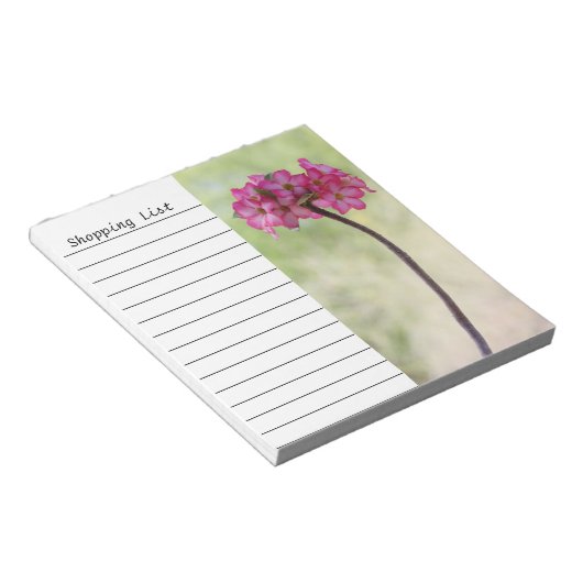 Dringend roos in roze notitieblok (Schuin)