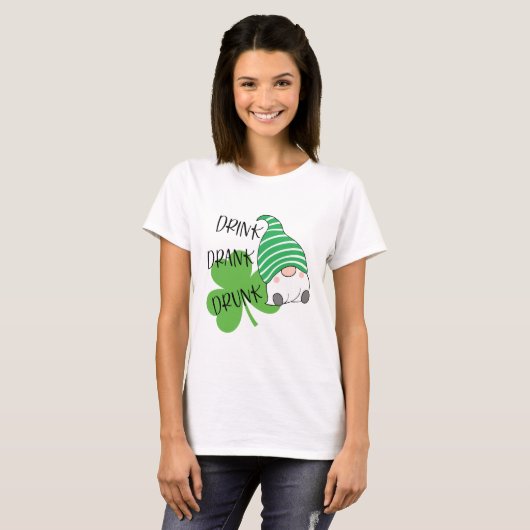 Drink Drink Drink Gnome Clover St. Patrick's Day T-shirt (Voorkant volledig)