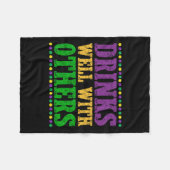 Drink goed bij anderen Grappig Mardi Gras 2025 Fleece Deken (Voorkant (Horizontaal))