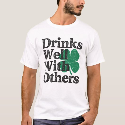 Drink goed met anderen sint-juttemdag t-shirt (Voorkant)