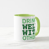 Drink goed met anderen St Patricks Day geschenken Mok (Voorkant rechts)