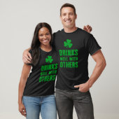 Drink goed met anderen St. Patrick's Day T-shirt (Unisex)