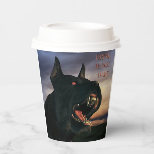 Drink If You Dare. Big, black dog Papieren Bekers (Voorkant)