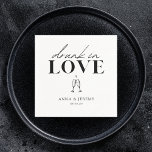 Drink in het Vrijgezellenfeest Love Wedding Servet<br><div class="desc">Maak kennis met onze gepersonaliseerde luiers op het thema "Drink in liefde" - de perfecte aanvulling op elke bruiloft, een paar douche, een vrijgezellenfeest of een vrijgezellenfeest! Deze luiers hebben een stijlvol en trendy ontwerp, met "Drink in liefde" gedrukt in vette letters en aanpasbare tekst die kan worden aangepast om...</div>