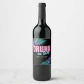 Drink in Liefde Neon Blauw & Roze Tropische Bach Wijn Etiket (Voorkant)