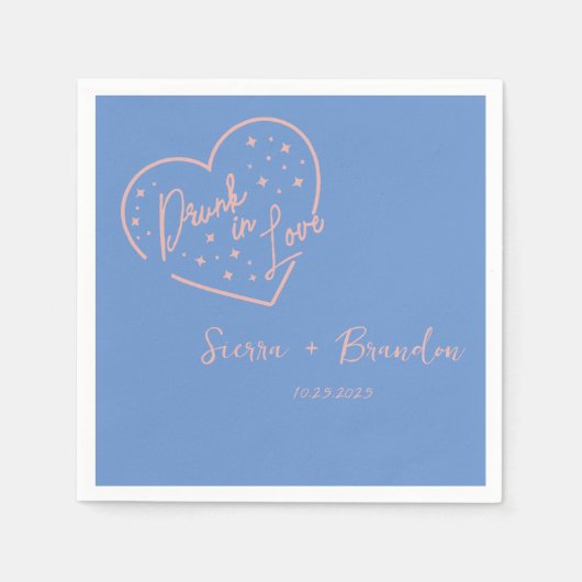 Drink in Liefde Roze & Blauw Monogram Trouwservett Servet (Voorkant)