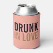 Drink in liefde vrijgezellenfeest blikjeskoeler (Blikje Voorkant)