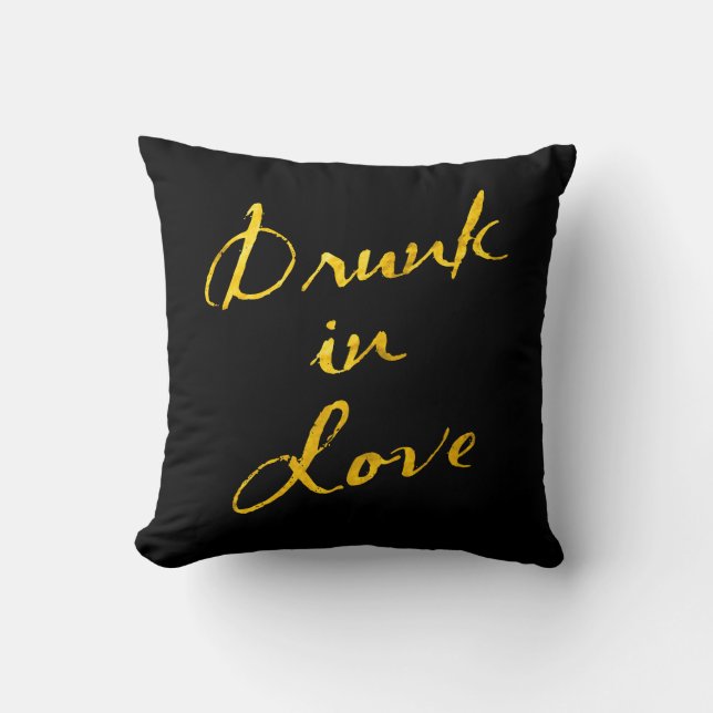 Drink in Love Gold en Black Pillow Kussen (Voorkant)