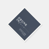 Drink in Love Navy Blue Wedding Servet (Hoek)
