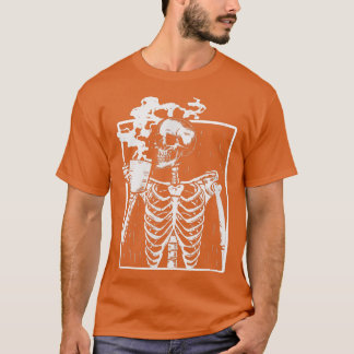 Drink Koffie Fijne Halloween Hor bij het koelen T-shirt