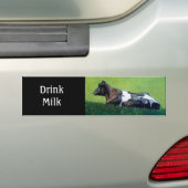 "Drink Melk": Holstein Cow in Oil Pastel: Melk Bumpersticker (Op auto)