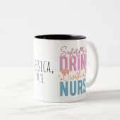 Drink met een Verpleegster Custom Name Coffee Mok (Voorkant rechts)