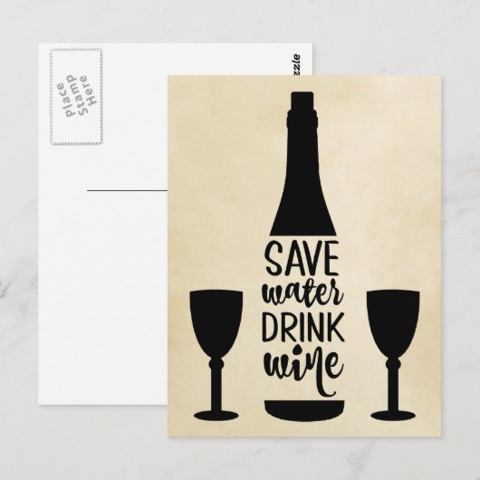 Drink met water in zwarte fles met twee glazen gla briefkaart (Voorkant / Achterkant)