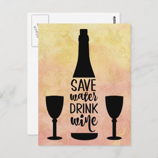 Drink met water in zwarte fles met twee glazen gla briefkaart (Voorkant / Achterkant)