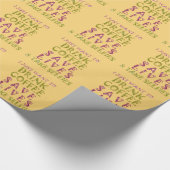 Drink redt levens en neemt selfies Cadeaupapier (Hoek)