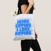 Drink Sipping & Lake Dipping Blauw Water achtergro Tote Bag (Dichtbij)