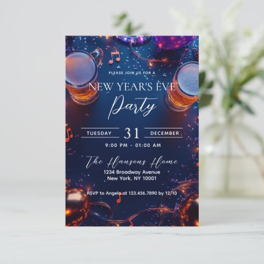 Drinken en Confetti Blue New Year's Eve Party Kaart (Staand voorkant)