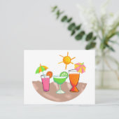Drinken op het strand briefkaart (Staand voorkant)