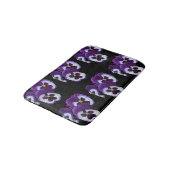 Drioom van paarse witte viooltjesbloesems: Natuurl Badmat (Gekanteld)