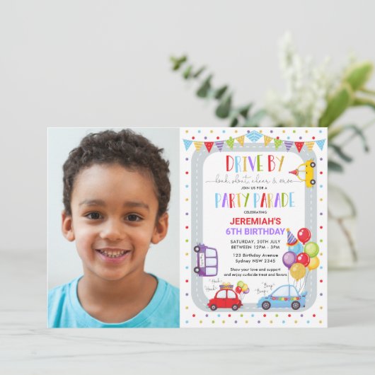 Drive by Birthday Party Parade Photo Invitation Kaart (Staand voorkant)