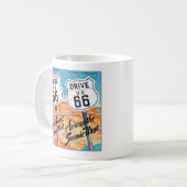 Drive U.S. Route 66 Retro Guide Coffee Mok (Voorkant links)