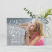 Driven Afstudeerder Editable Color Afstuderen Invi Kaart (Staand voorkant)