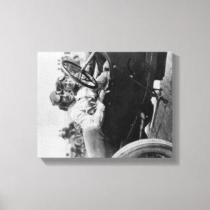 Drivers in een Mercer voor de Foto van de Astor Cu Canvas Afdruk