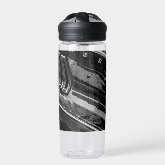 Driverstation voor oude spierklassieke auto met de waterfles (Voorkant)