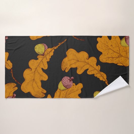 Droge eikenbladeren en eikels. met de hand getrokk badhanddoek (Badhanddoek)