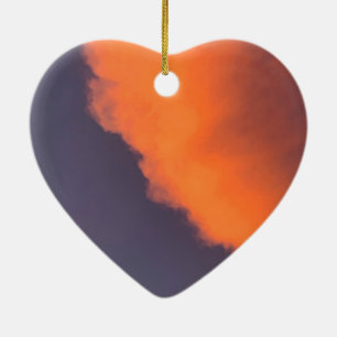 Droge, magische wolken in droomachtige, magische k keramisch ornament